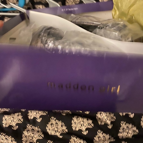 Beautiful Sequin Platform Madden Girl Heels - Picture 3 of 6